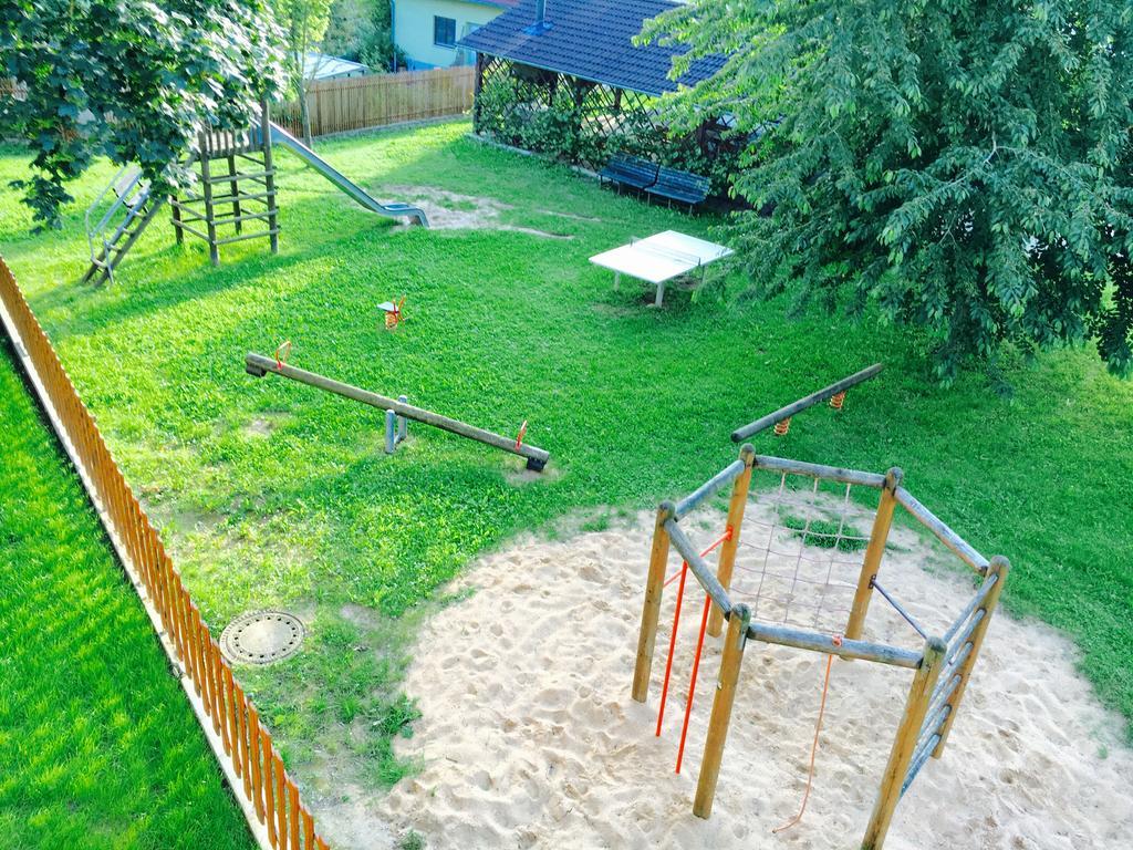 Arb Pension Gmbh Herchsheim Екстер'єр фото