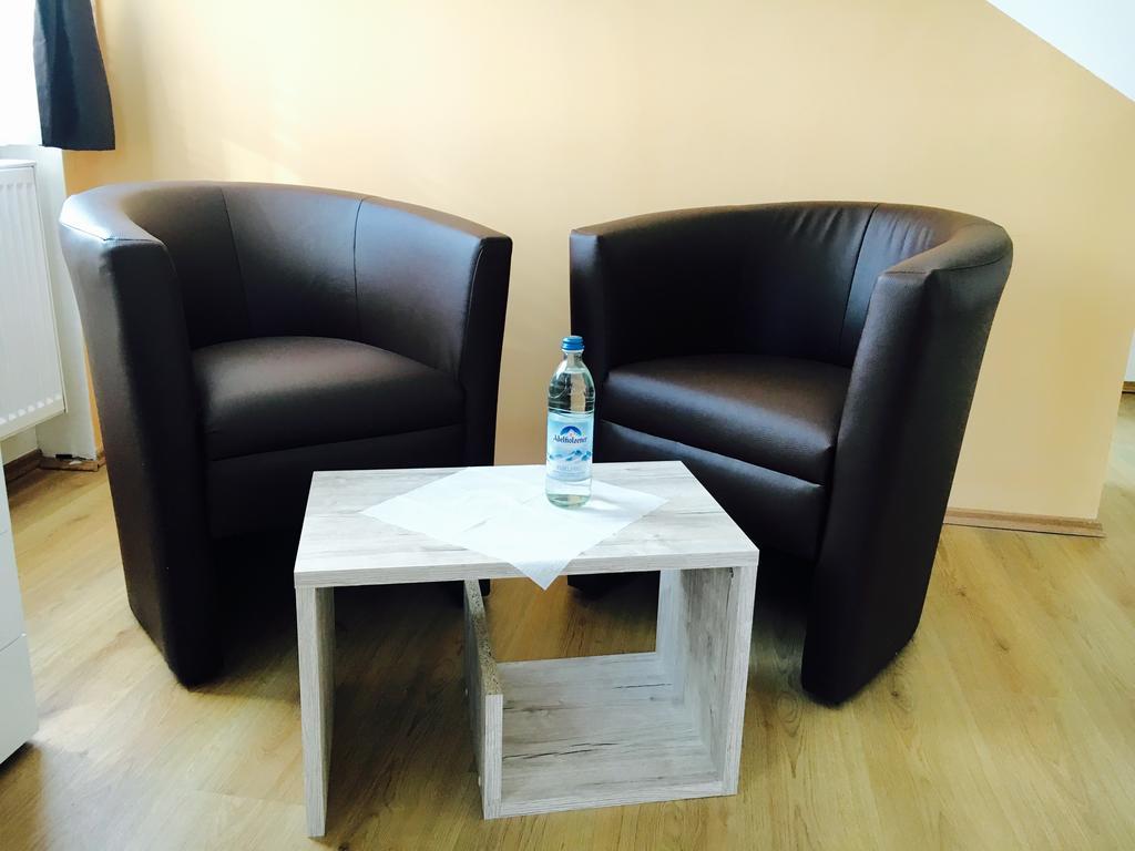 Arb Pension Gmbh Herchsheim Екстер'єр фото