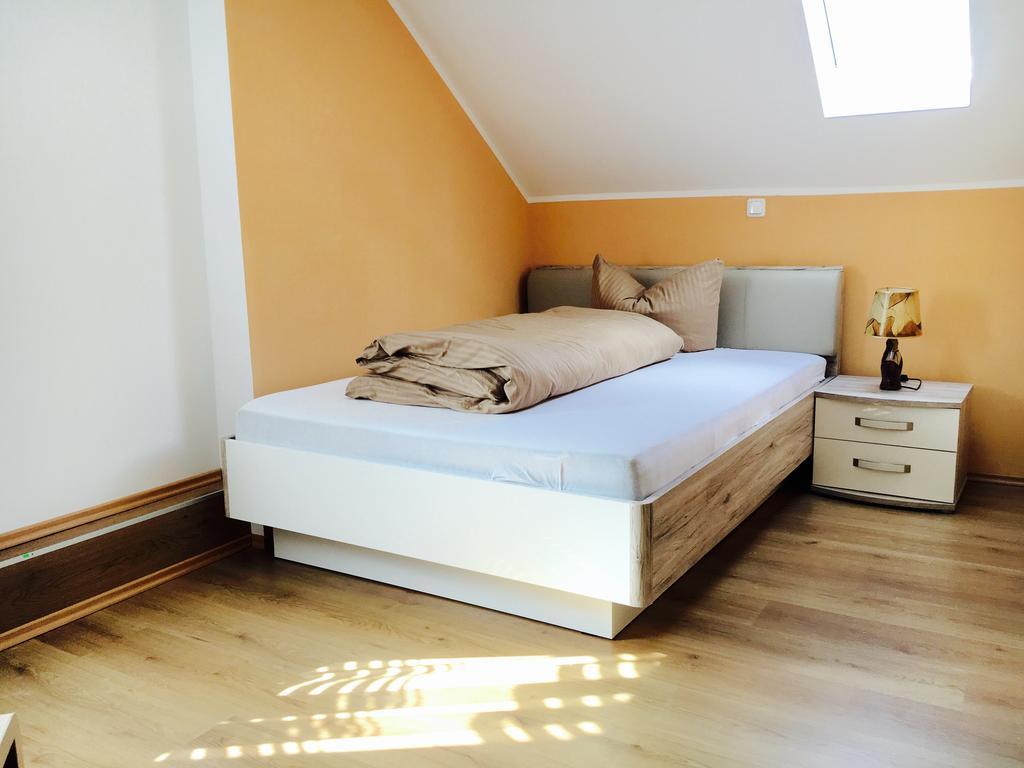 Arb Pension Gmbh Herchsheim Екстер'єр фото