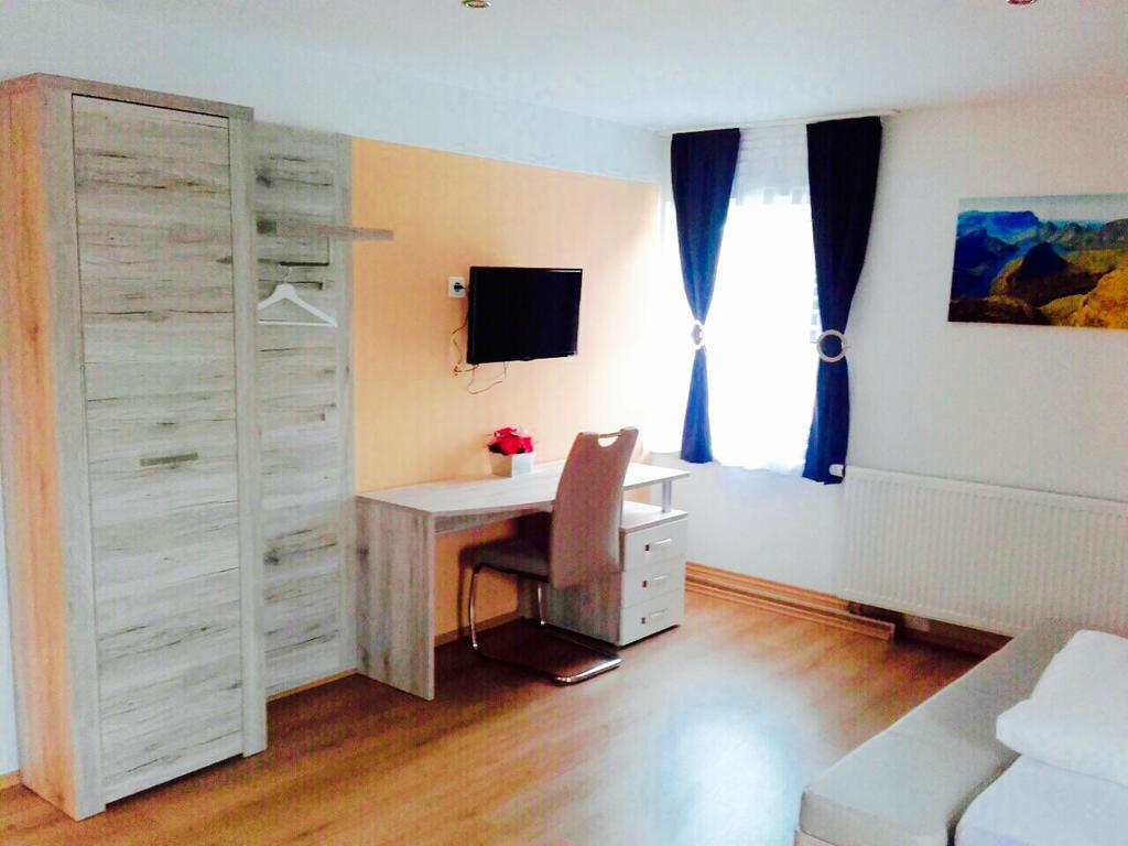 Arb Pension Gmbh Herchsheim Екстер'єр фото